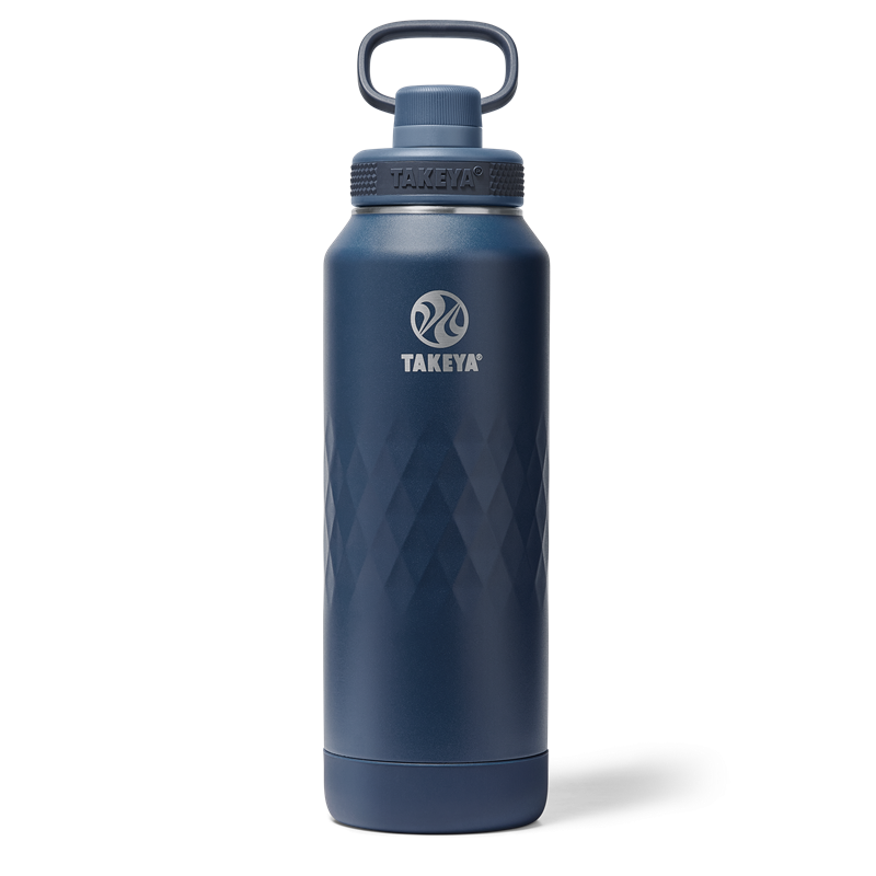 takeya-sport-water-bottle-p7 TKS_SP25_SptBtl_Indigo_40oz_51348_v1_SHD.png
